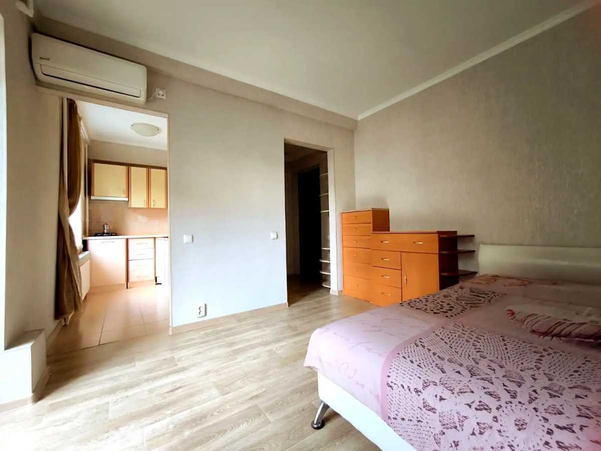 Оренда 1-кімнатної квартири 24 м², Правди просп., 88Б
