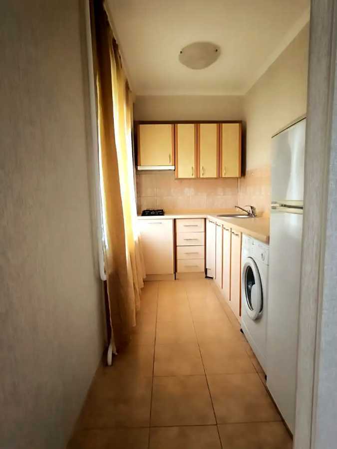 Оренда 1-кімнатної квартири 24 м², Правди просп., 88Б