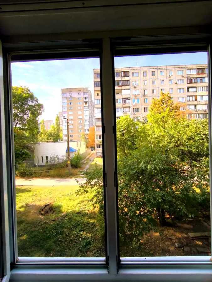 Оренда 1-кімнатної квартири 24 м², Правди просп., 88Б