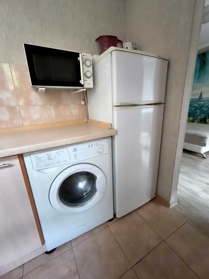 Оренда 1-кімнатної квартири 24 м², Правди просп., 88Б