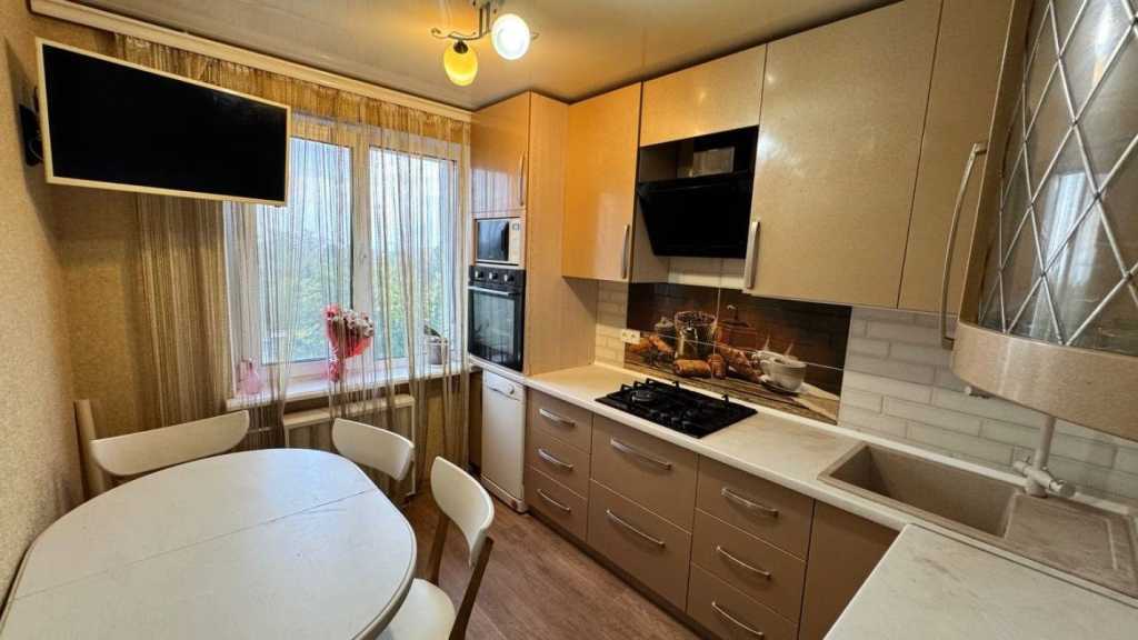 Продажа 3-комнатной квартиры 66.4 м², Максима Железняка ул., 29/5