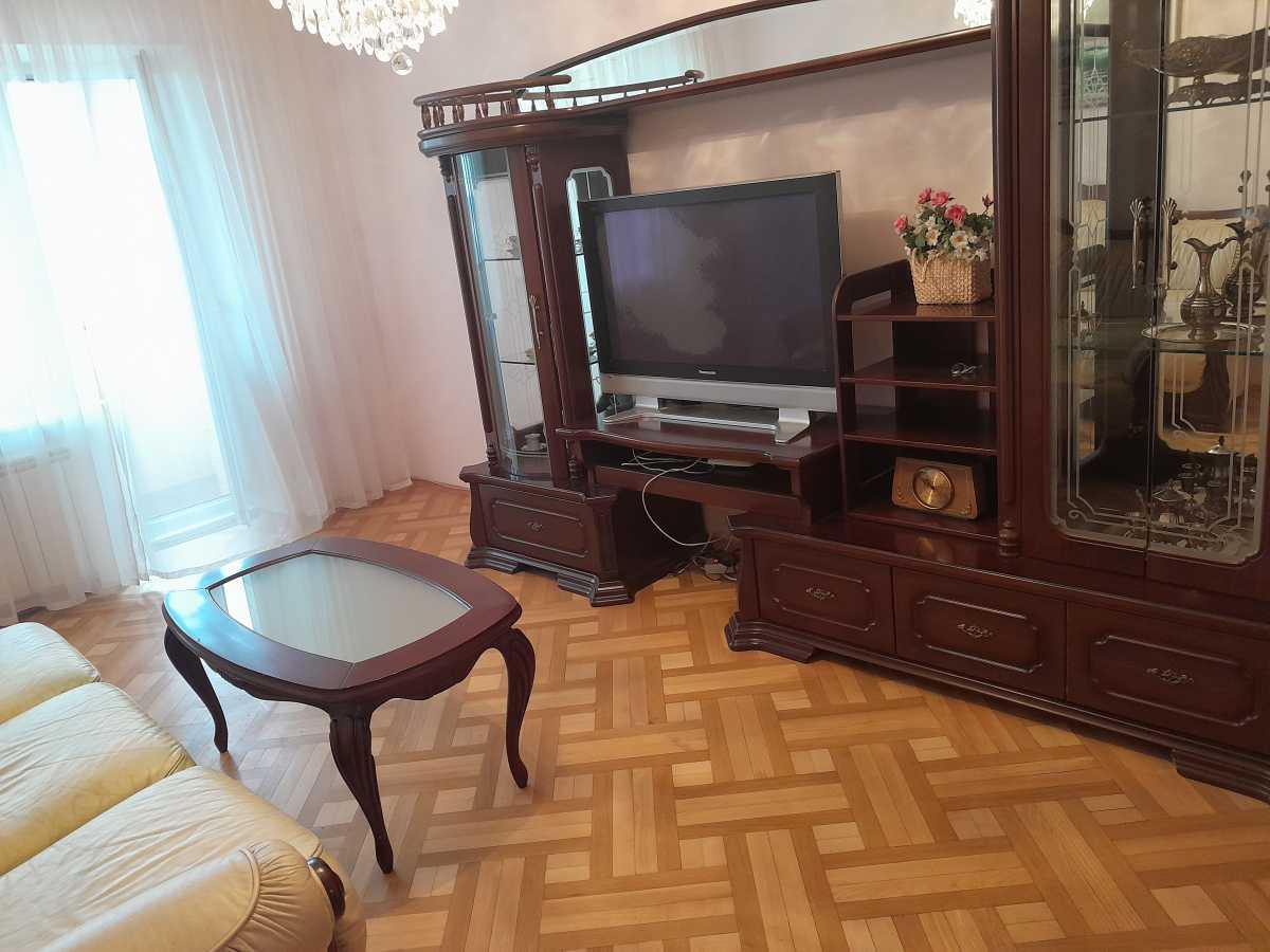 Оренда 3-кімнатної квартири 74 м², Маршала Тимошенка вул., 2М