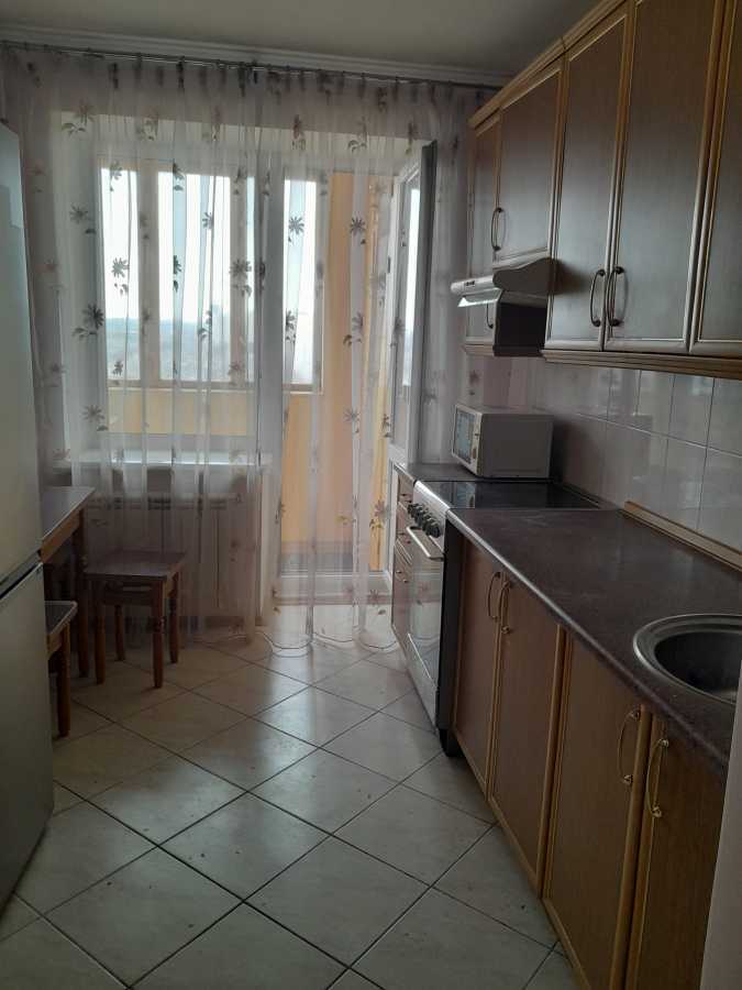 Оренда 3-кімнатної квартири 74 м², Маршала Тимошенка вул., 2М