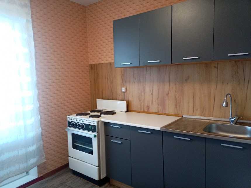 Оренда 1-кімнатної квартири 36 м², Героїв Космосу вул., 13