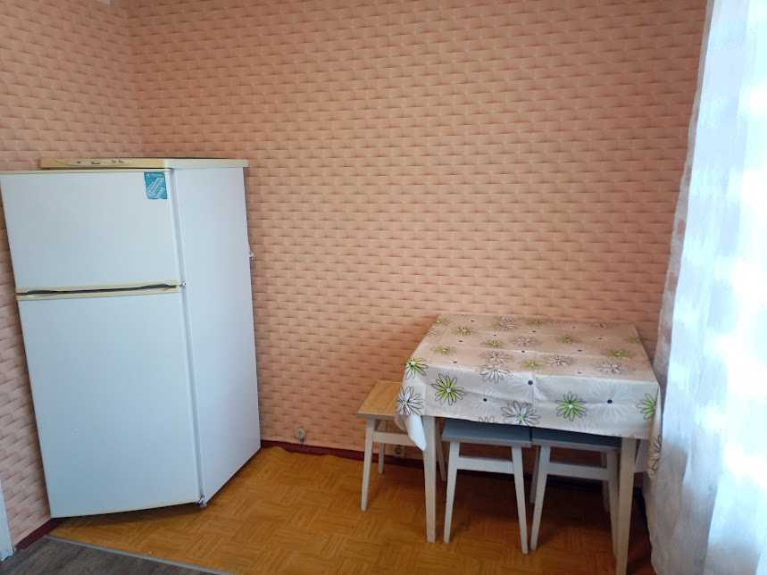Оренда 1-кімнатної квартири 36 м², Героїв Космосу вул., 13