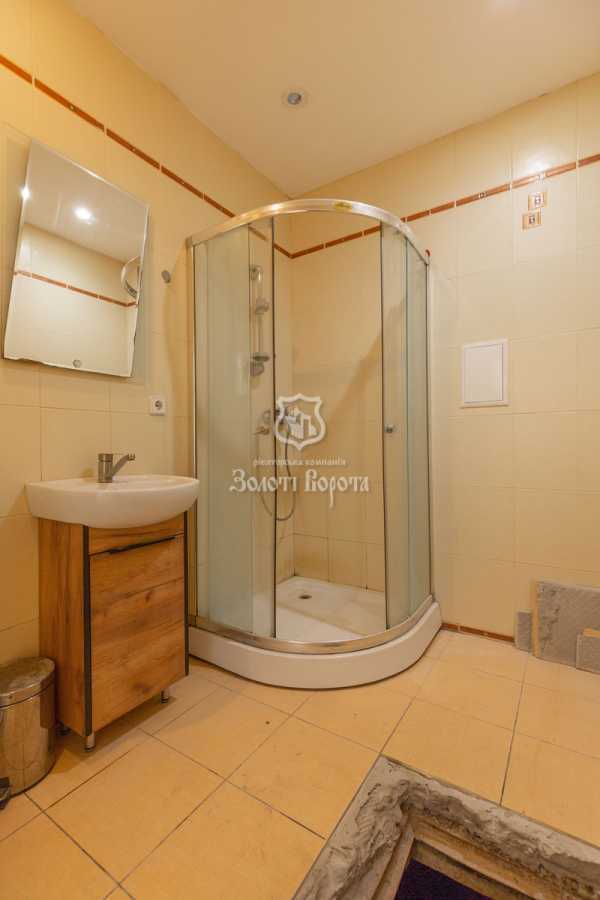 Продажа 1-комнатной квартиры 50 м², Институтская ул., 24/7