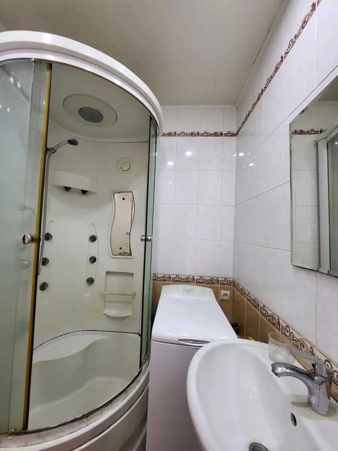 Оренда 1-кімнатної квартири 33 м², Героїв Севастополя вул., 23