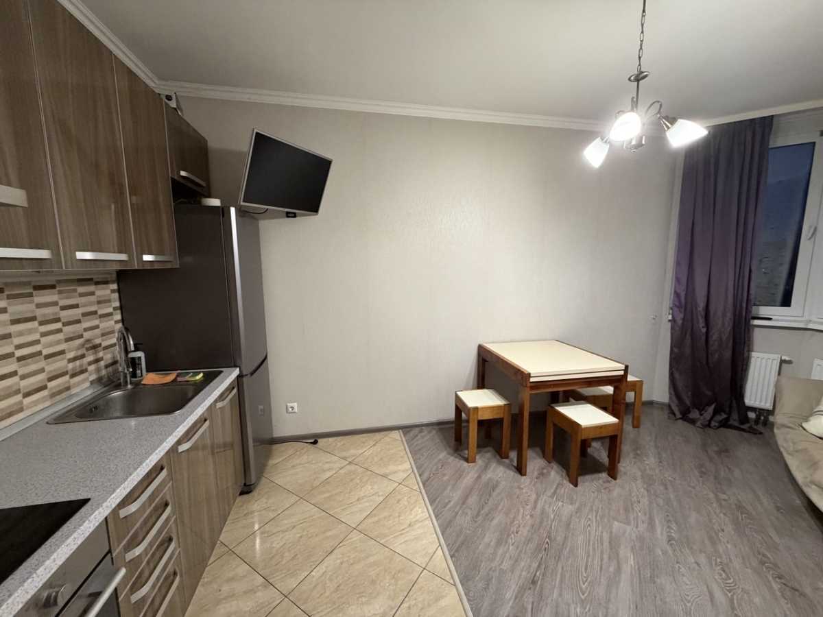 Оренда 1-кімнатної квартири 50 м², Степана Ковніра вул., Рудницького, 5А