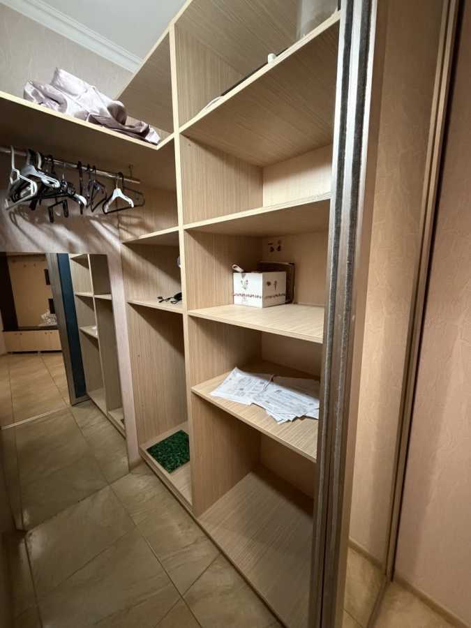 Оренда 1-кімнатної квартири 50 м², Степана Ковніра вул., Рудницького, 5А