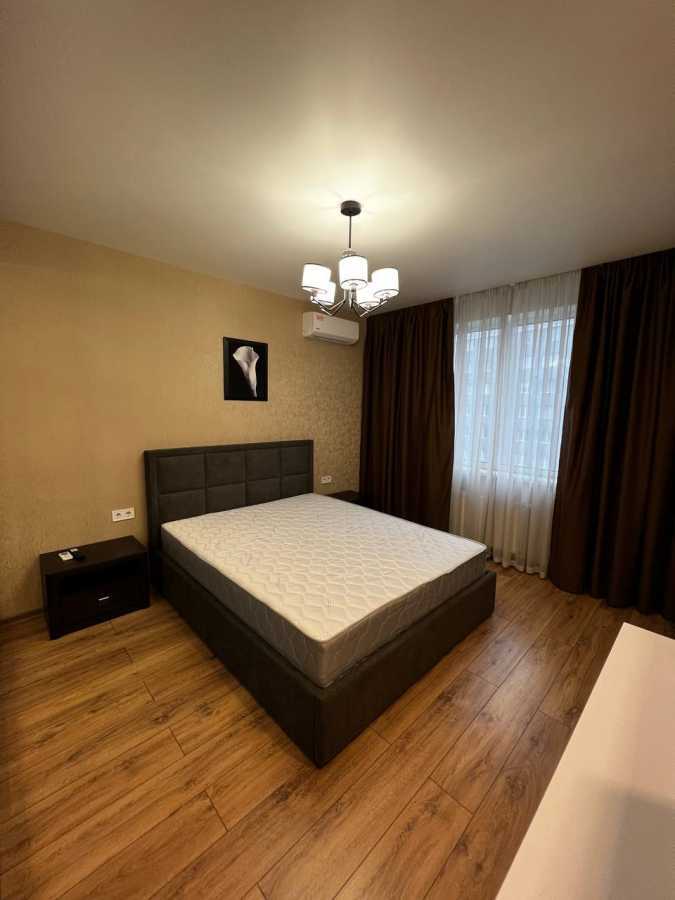 Оренда 2-кімнатної квартири 50 м², Берестейський, 5в