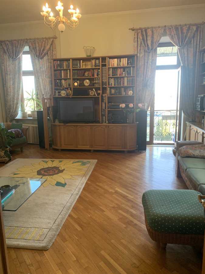 Оренда 3-кімнатної квартири 120 м², Михайлівський пров., 9-Б