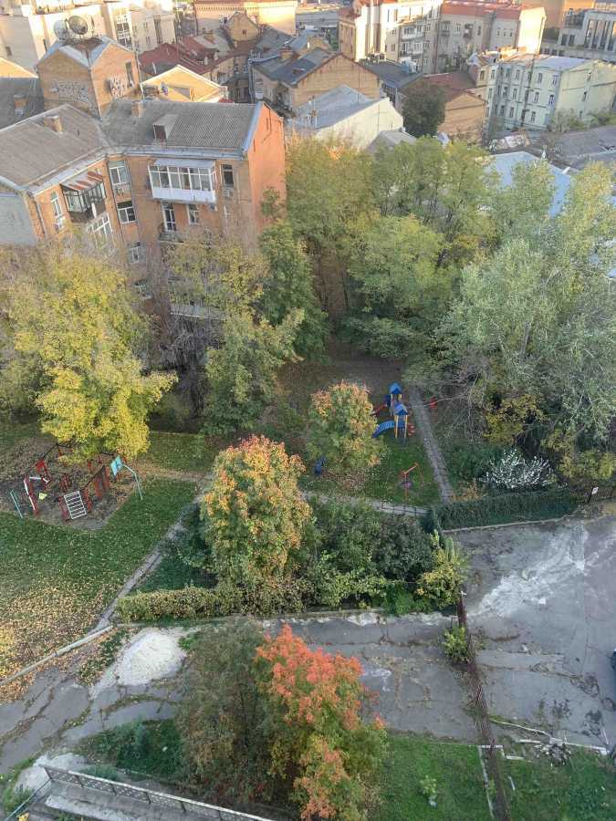 Оренда 3-кімнатної квартири 120 м², Михайлівський пров., 9-Б