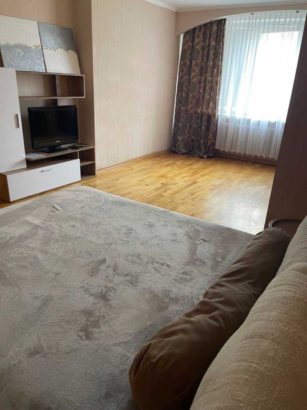 Оренда 1-кімнатної квартири 58 м², В'ячеслава Чорновола вул., 20