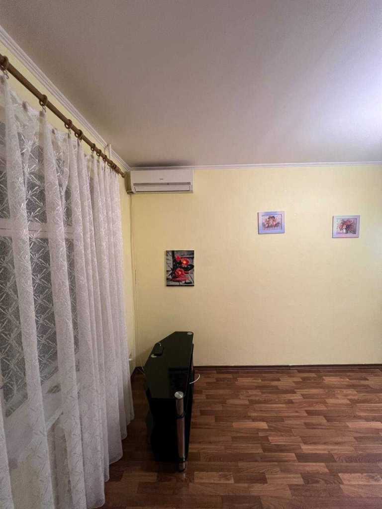 Оренда 1-кімнатної квартири 29 м², Миколи Бажана просп., 5-Б