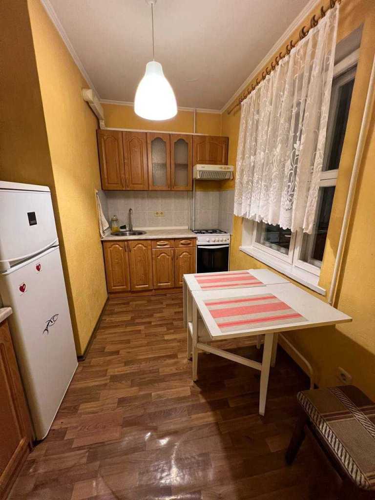 Оренда 1-кімнатної квартири 29 м², Миколи Бажана просп., 5-Б