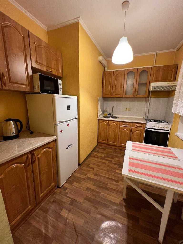 Оренда 1-кімнатної квартири 29 м², Миколи Бажана просп., 5-Б
