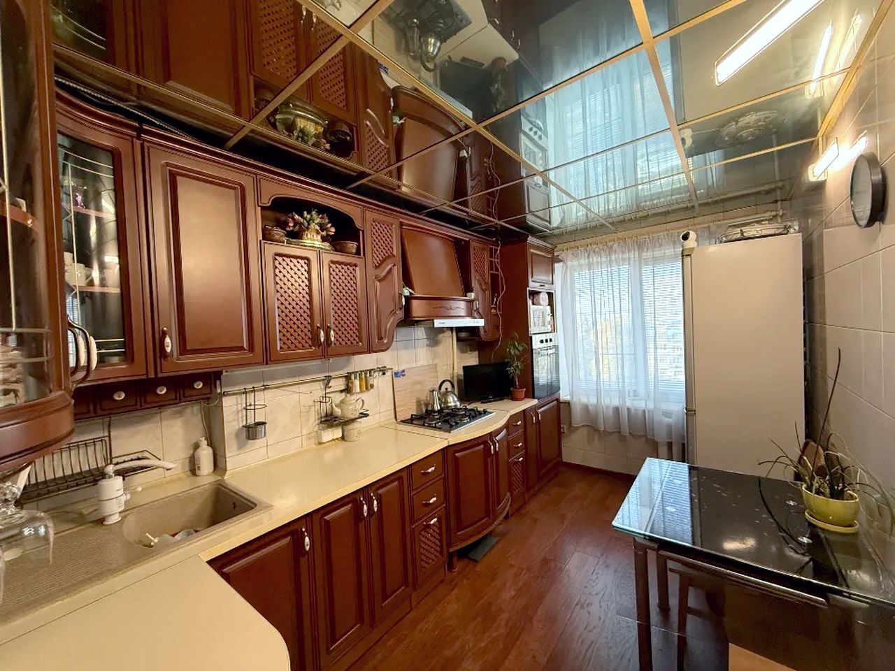Продажа 3-комнатной квартиры 64 м², Мира просп., 51
