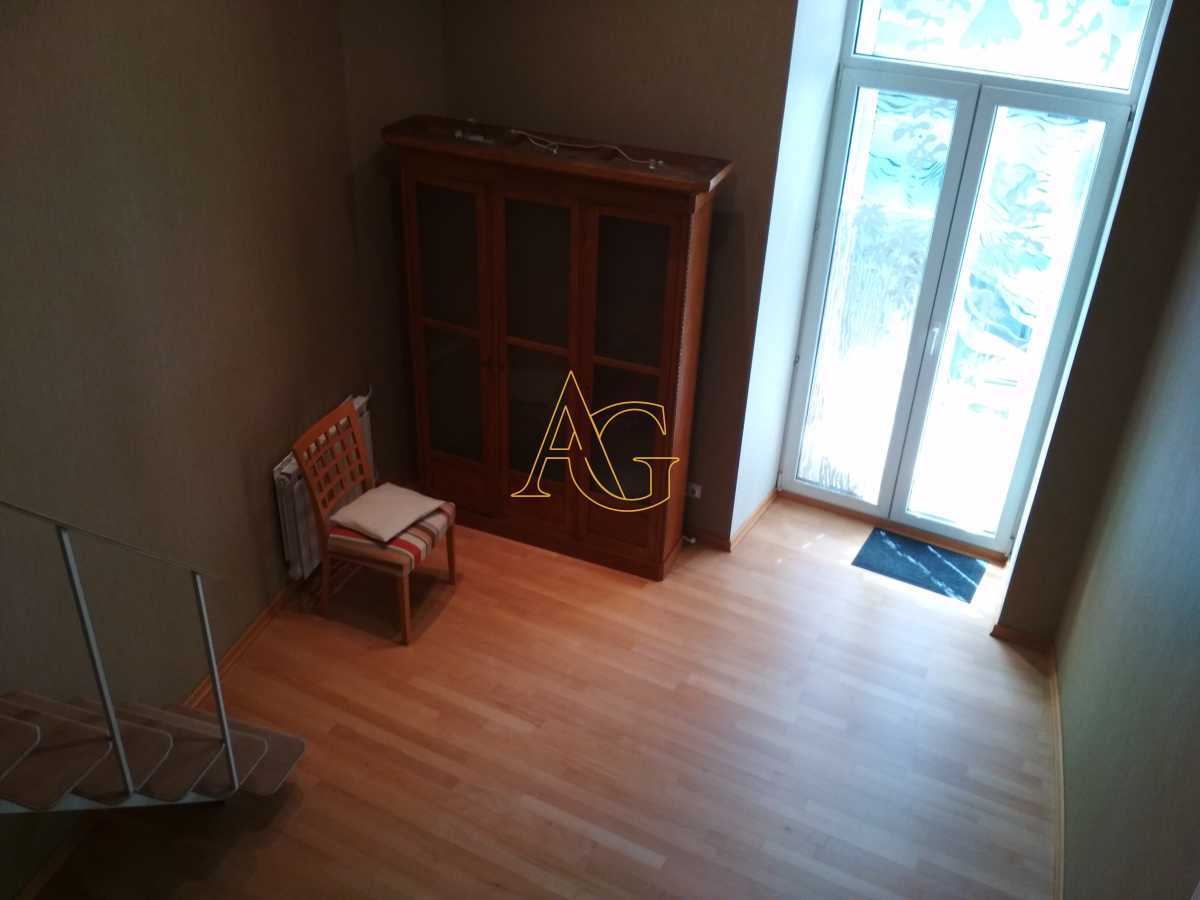 Аренда 3-комнатной квартиры 110 м², Рейтарская ул., 25
