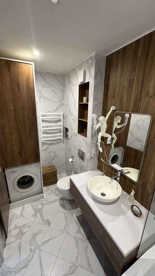 Оренда 2-кімнатної квартири 66.5 м², Комбінатна вул., 25