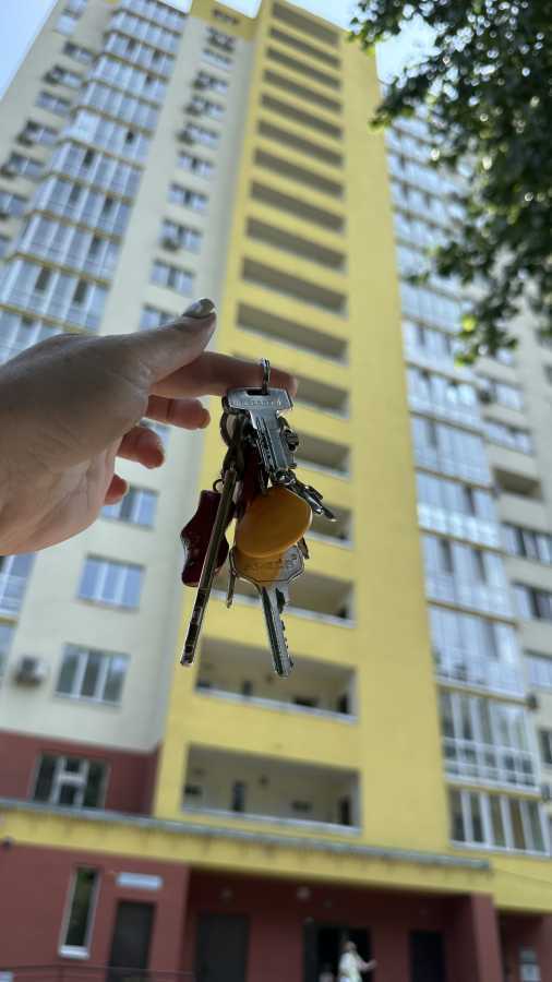 Оренда 2-кімнатної квартири 66.5 м², Комбінатна вул., 25