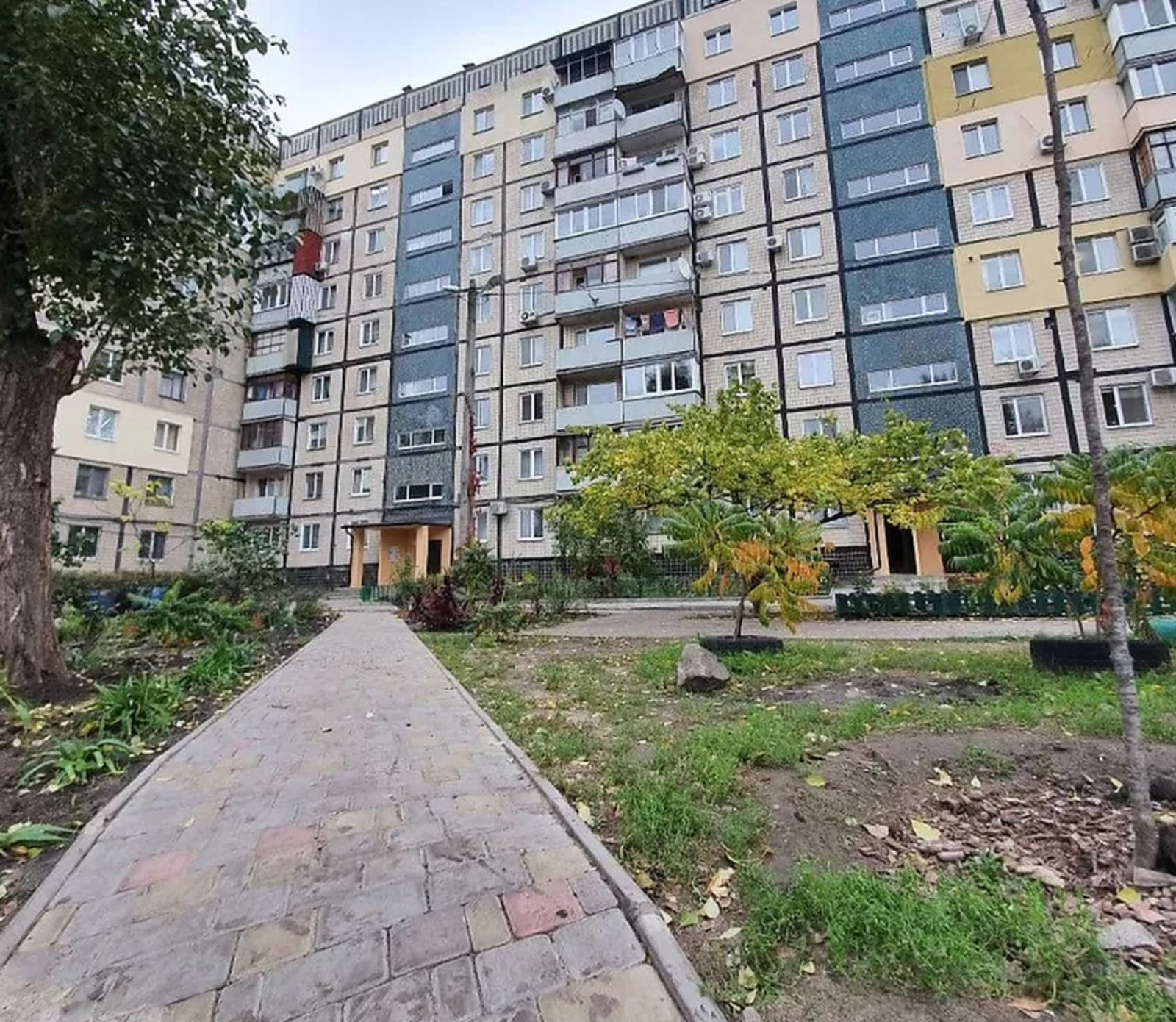 Продаж 3-кімнатної квартири 63 м², Обоянська вул., 2