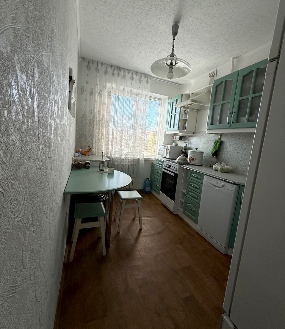 Продаж 3-кімнатної квартири 63 м², Обоянська вул., 2