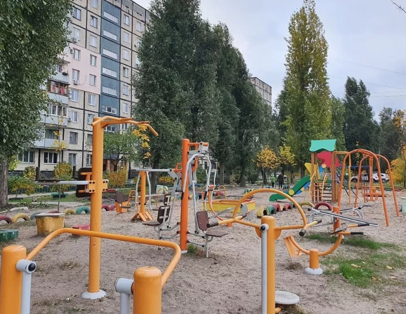 Продаж 3-кімнатної квартири 63 м², Обоянська вул., 2