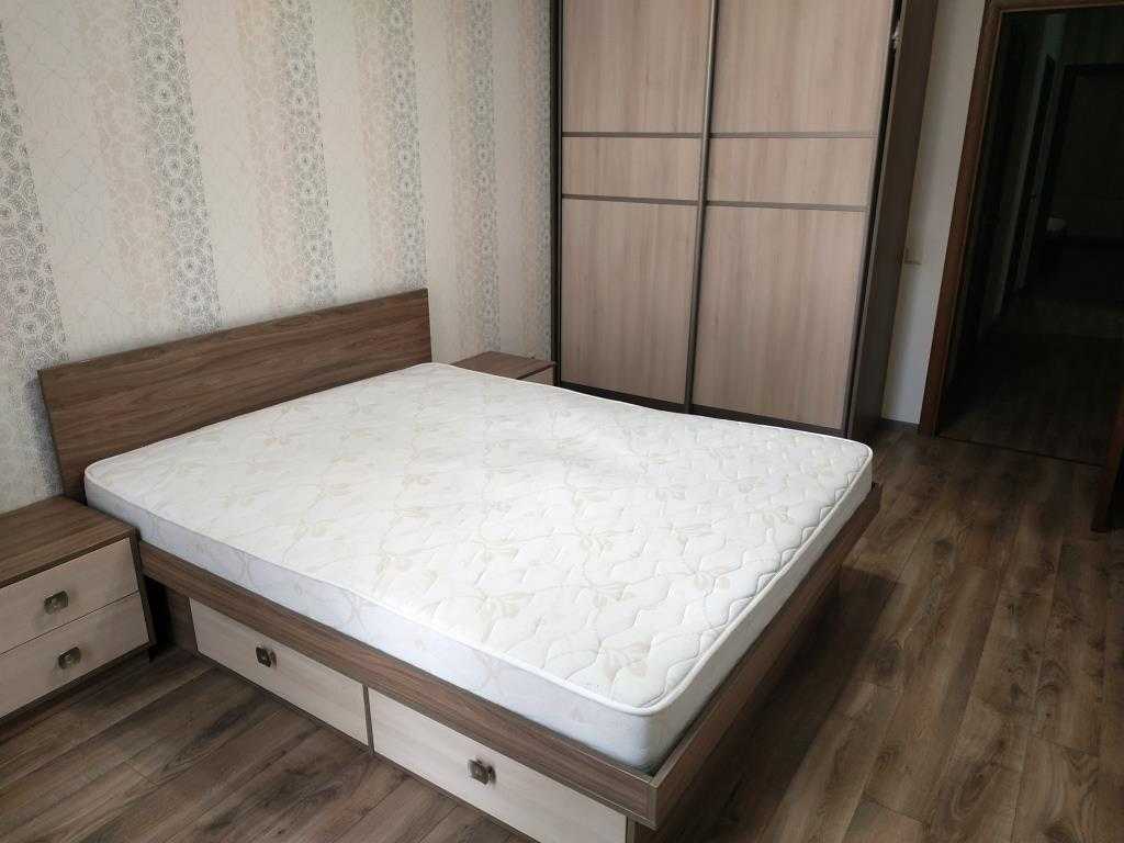 Аренда 3-комнатной квартиры 90 м², Регенераторная ул., 19