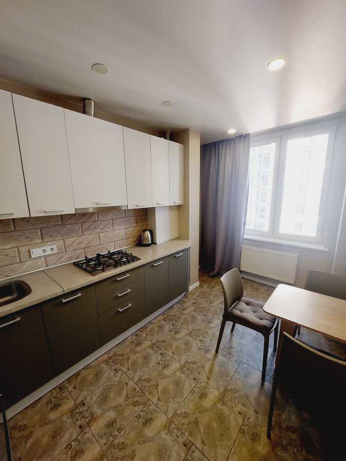 Аренда 1-комнатной квартиры 42 м², Бархатная ул., 9А