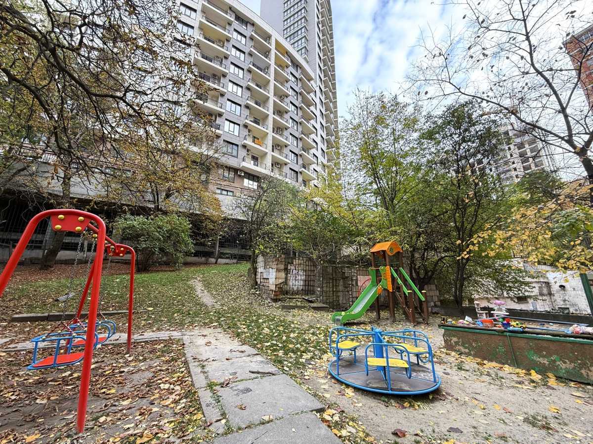 Аренда 2-комнатной квартиры 55 м², Предславинская ул., 25
