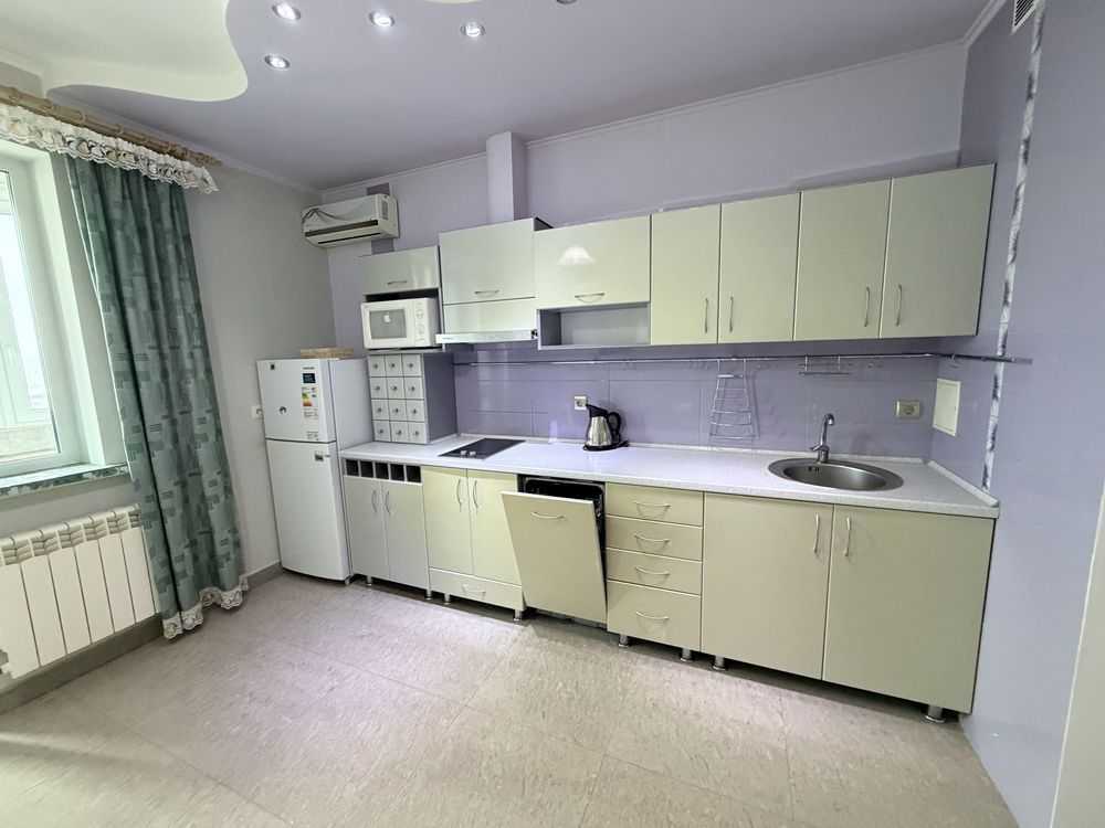 Аренда 1-комнатной квартиры 44 м², Героев Сталинграда просп., 2Д