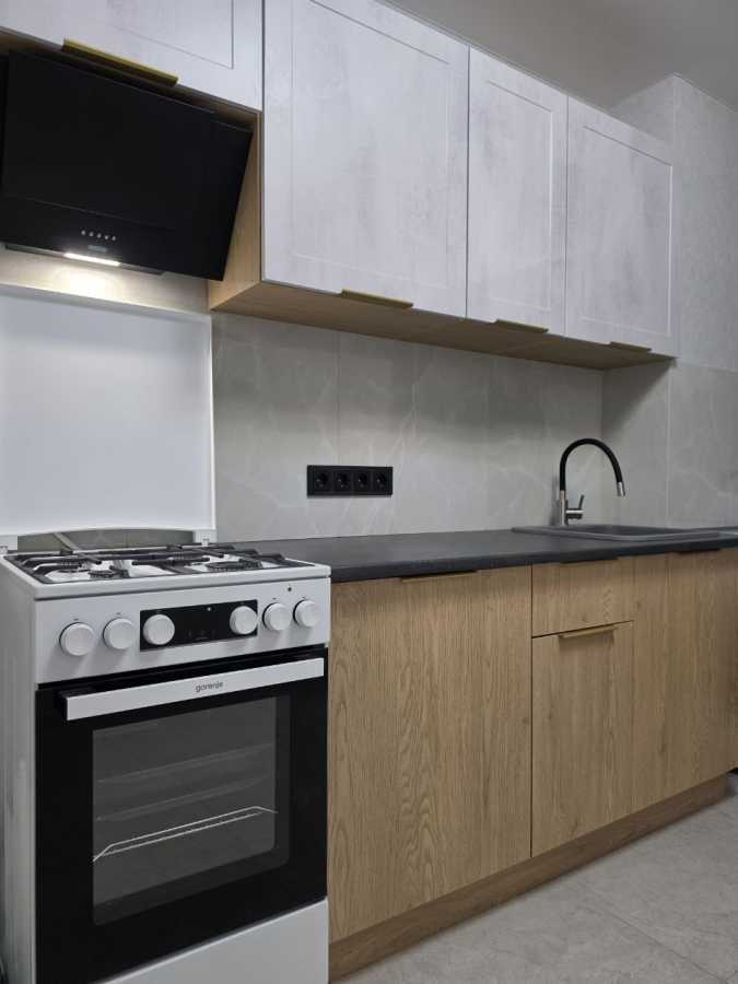 Продажа 3-комнатной квартиры 72 м², Владимира Маяковского просп., 22А