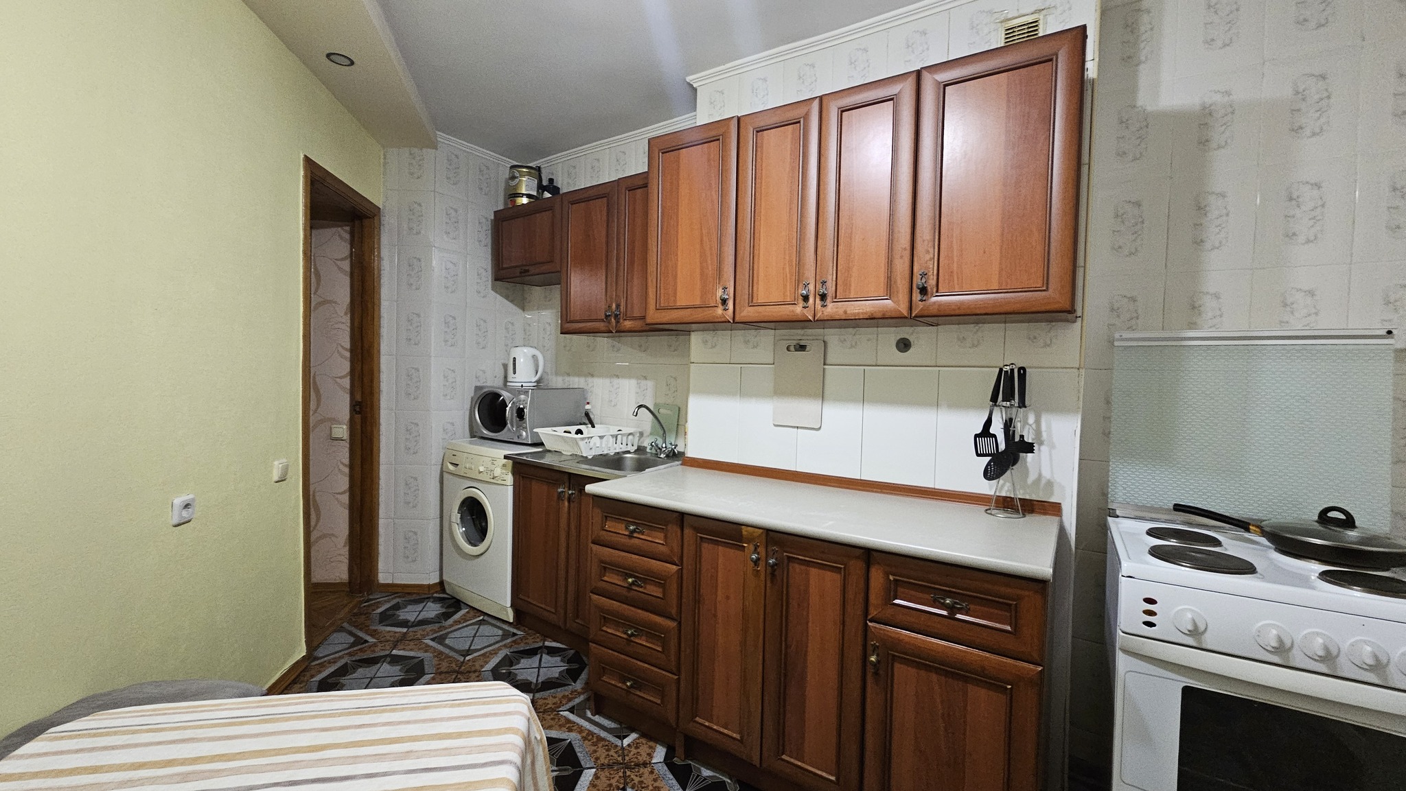 Оренда 1-кімнатної квартири 50 м², Оболонська пл., 2А