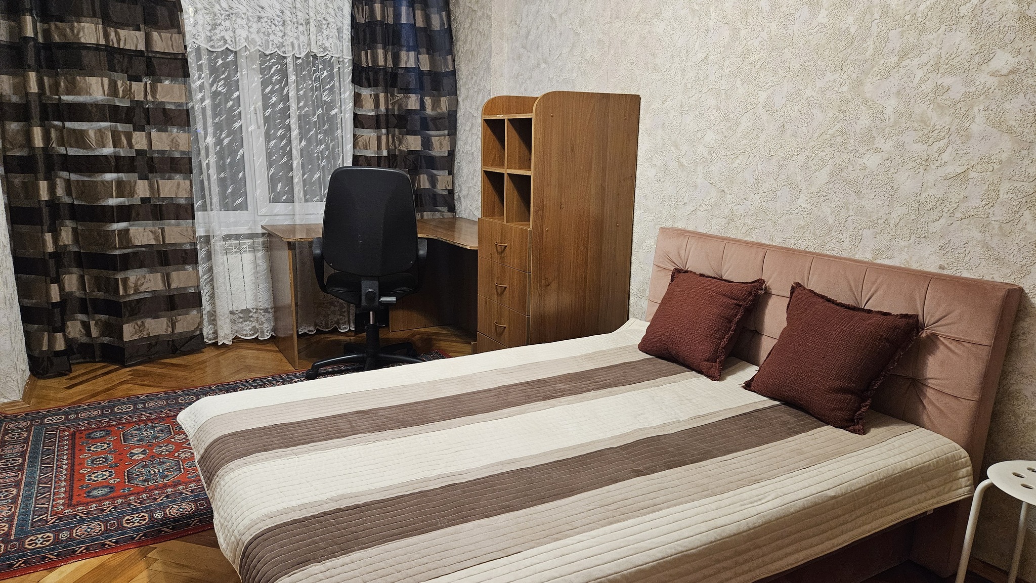 Оренда 1-кімнатної квартири 50 м², Оболонська пл., 2А