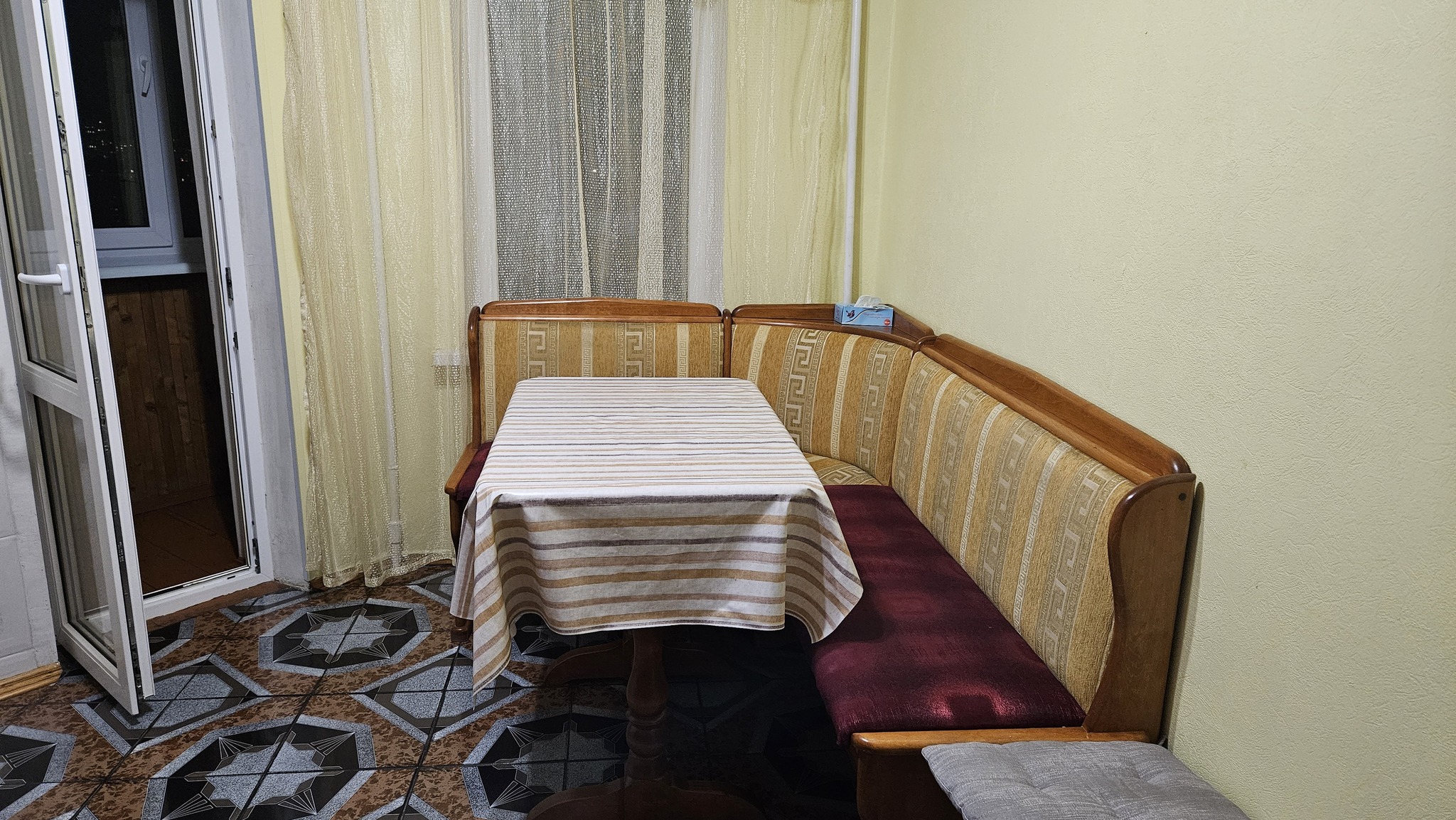 Оренда 1-кімнатної квартири 50 м², Оболонська пл., 2А