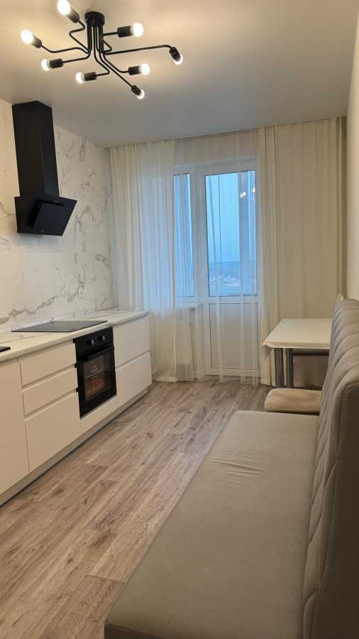 Оренда 1-кімнатної квартири 49 м², Чубинського вул., 13А