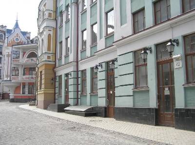 Воздвиженская ул., 42