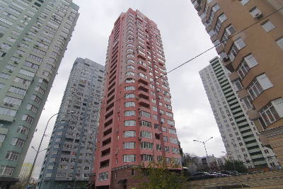 Феодосийская ул., 1