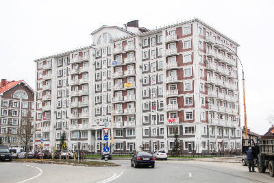 Дмитра Луценко вул., 6