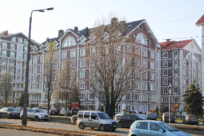 Дмитрия Луценко ул., 8
