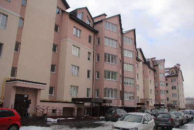 Києво-Святошинський район, с. Софіївська Борщагівка, Боголюбова вул., 3