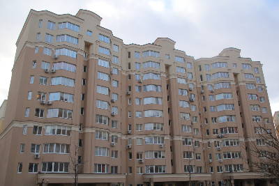 Киево-Святошинский район, с. Софиевская Борщаговка, Мира ул., 27