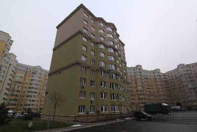 Києво-Святошинський район, с. Софіївська Борщагівка, Боголюбова вул., 22