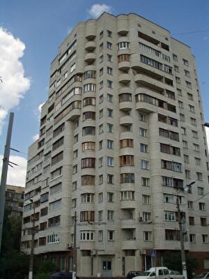 Київ, Ушинського вул., 25А