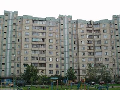 Ревуцкого ул., 22