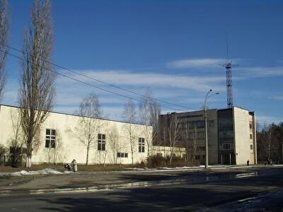 Світла вул., 1