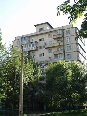 Киев, Академика Курчатова ул., 14