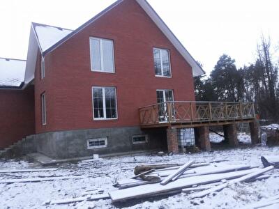 Бучанський район, смт Ворзель, Ворзельська вул., 10/23