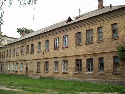 Бориспільська вул., 27