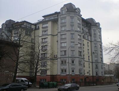 Киев, Приорская ул., 10